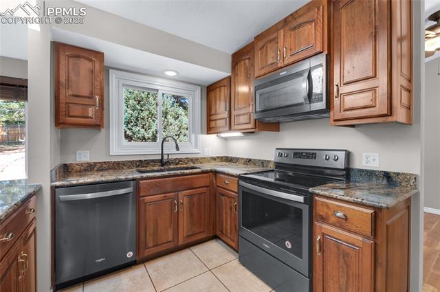 6430 Redstone Circle