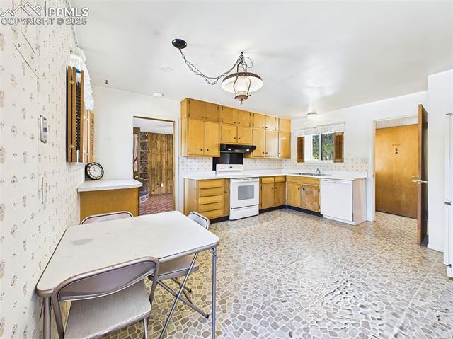 2112 Alpine Drive
