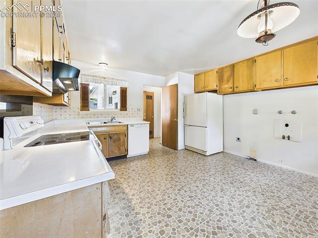 2112 Alpine Drive