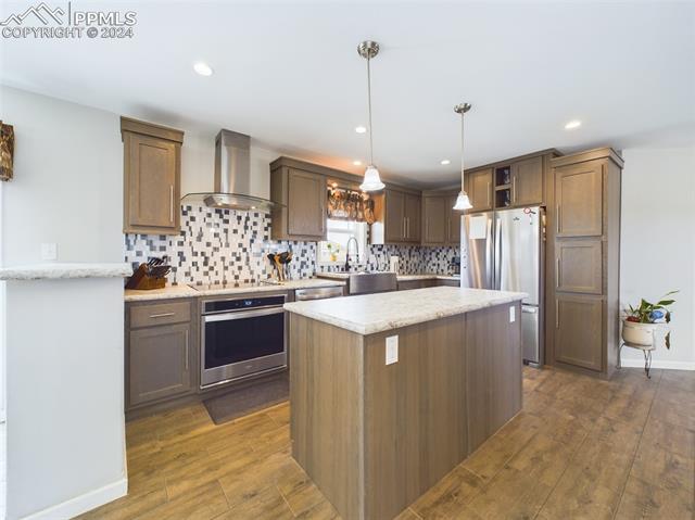 7403 Little Chief Court