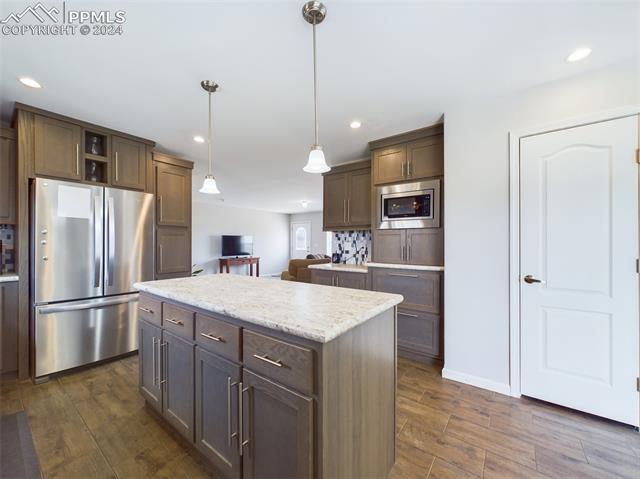 7403 Little Chief Court