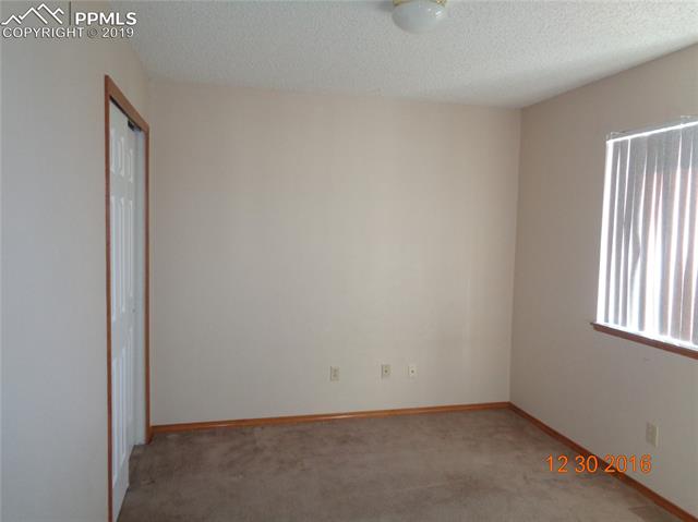 9350 Cormorant Drive