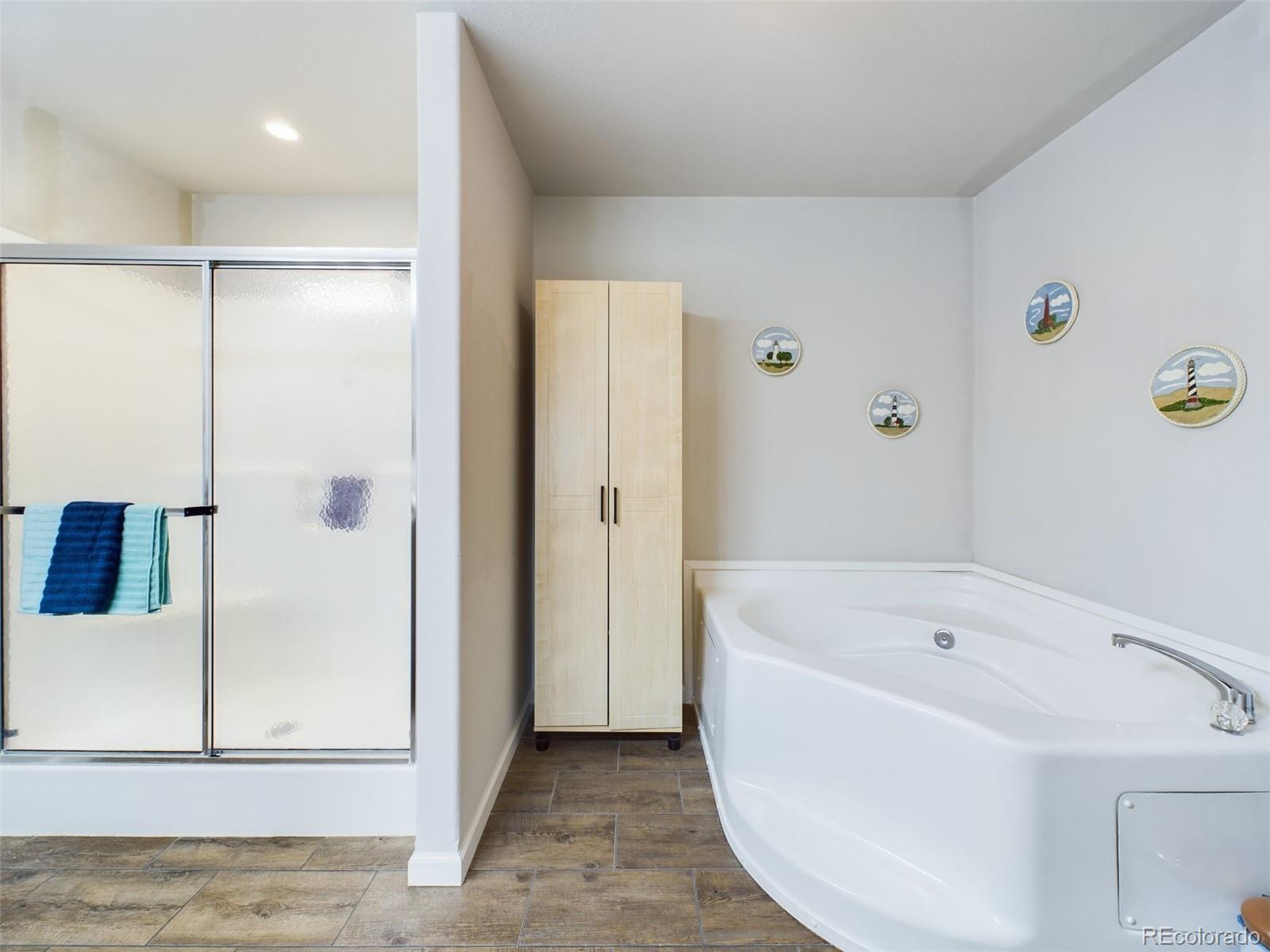 7403 Little Chief Court