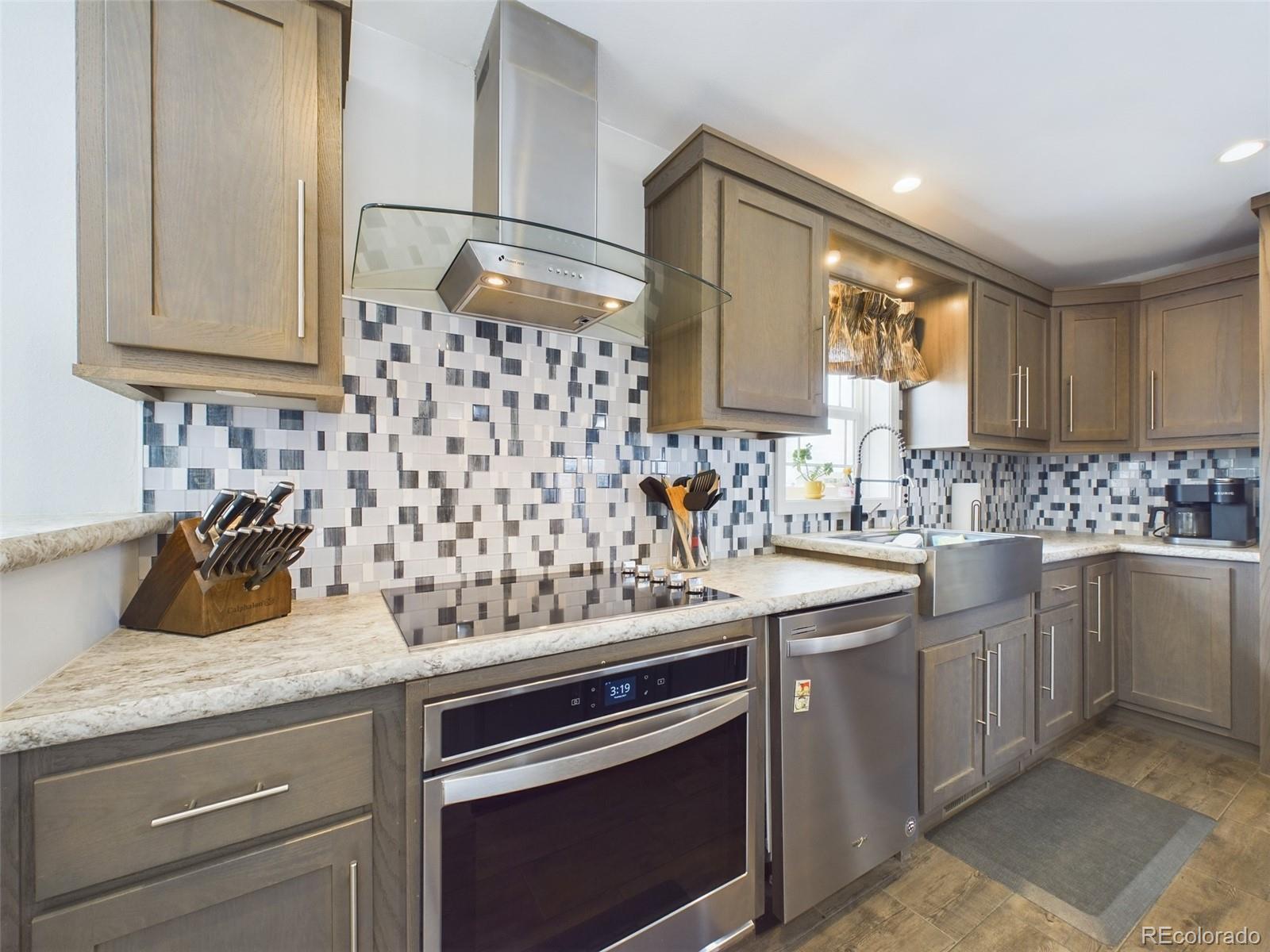 7403 Little Chief Court