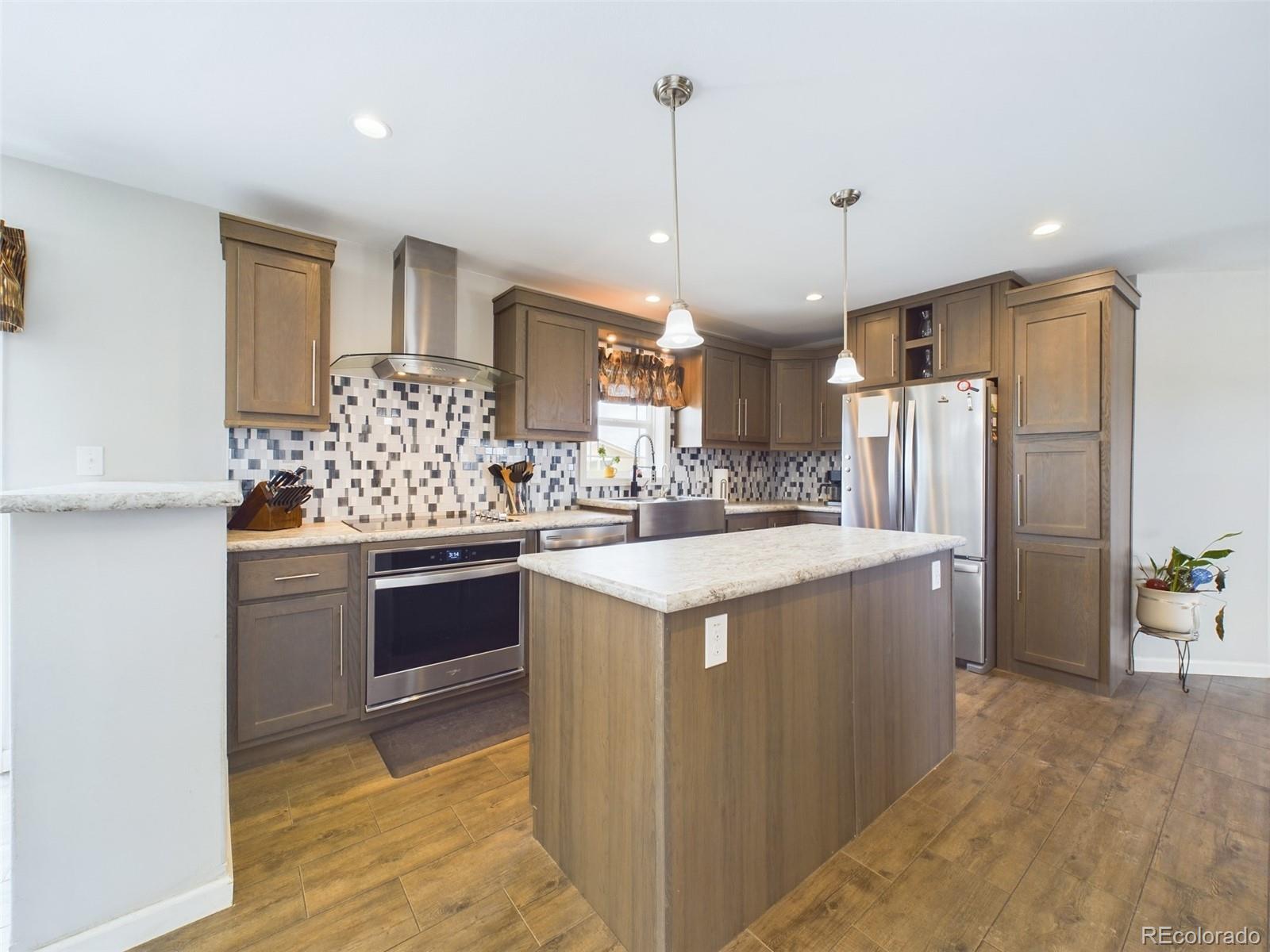 7403 Little Chief Court