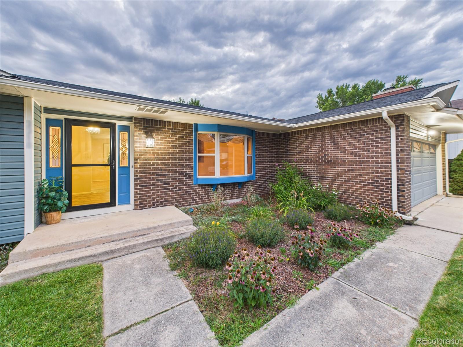 2210 Greenwich Circle
