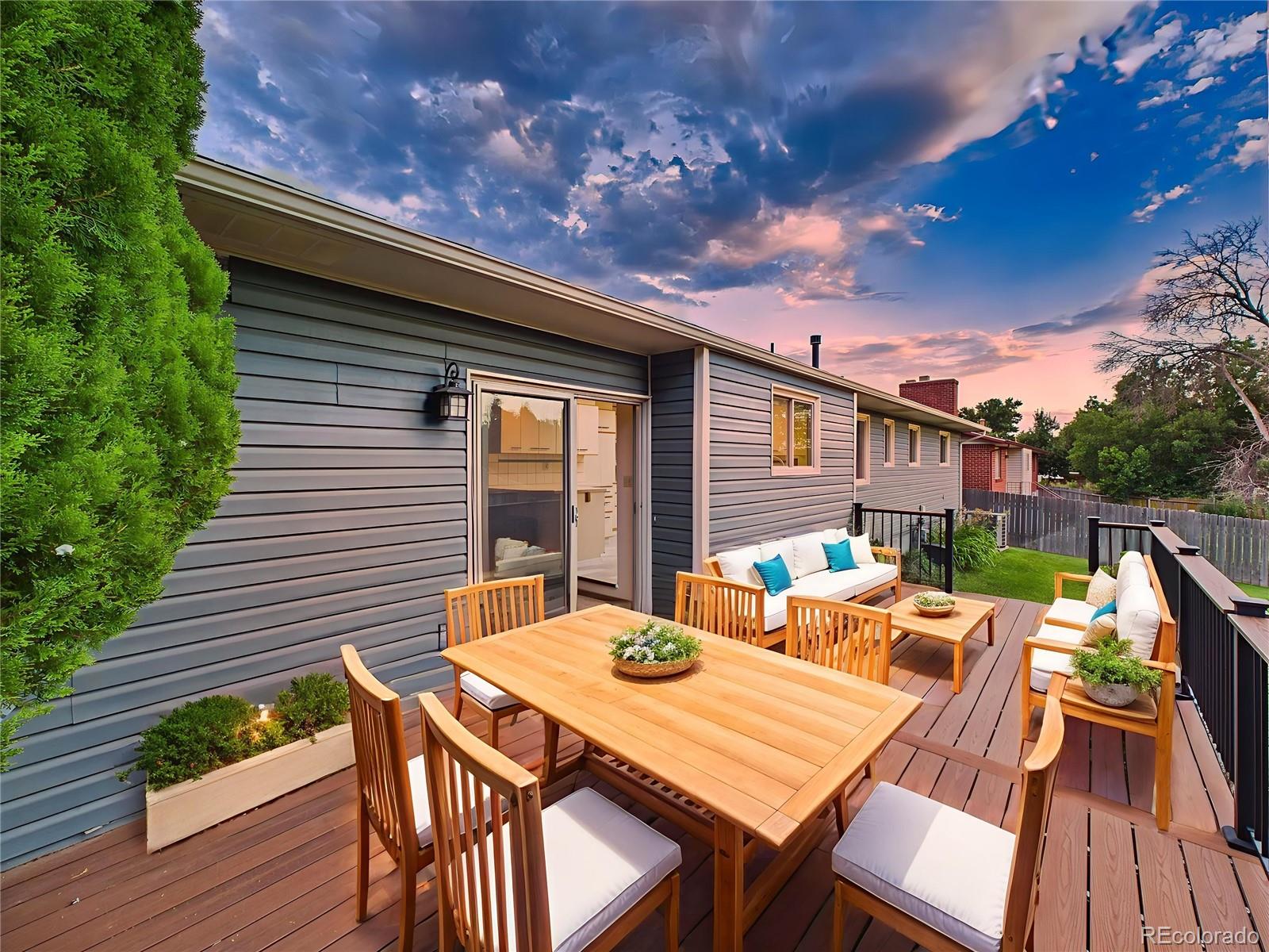 2210 Greenwich Circle