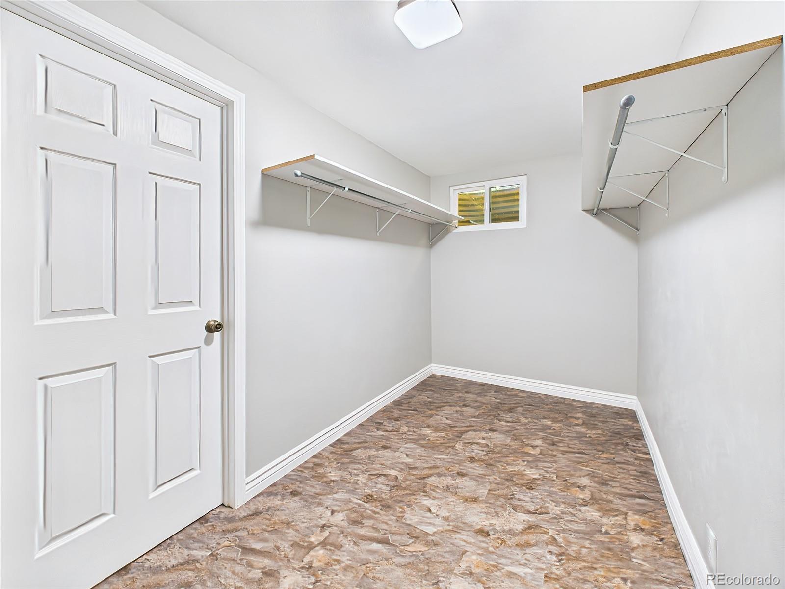 2210 Greenwich Circle