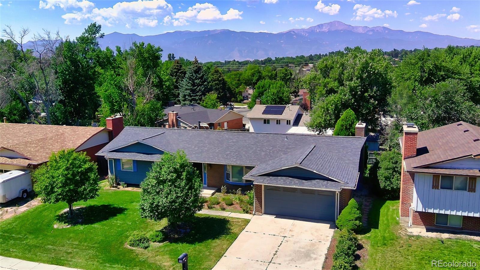 2210 Greenwich Circle