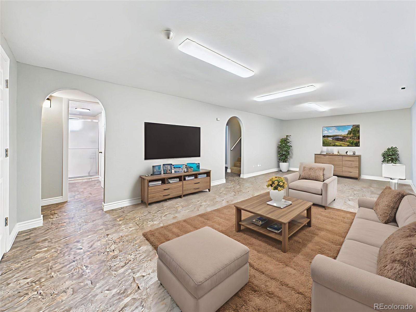 2210 Greenwich Circle