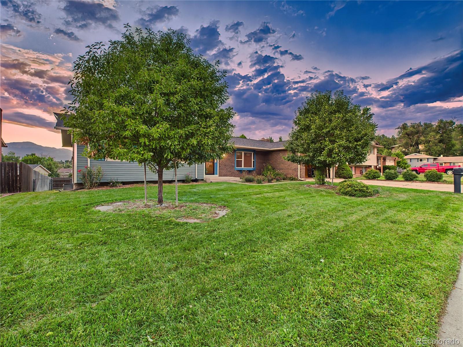 2210 Greenwich Circle