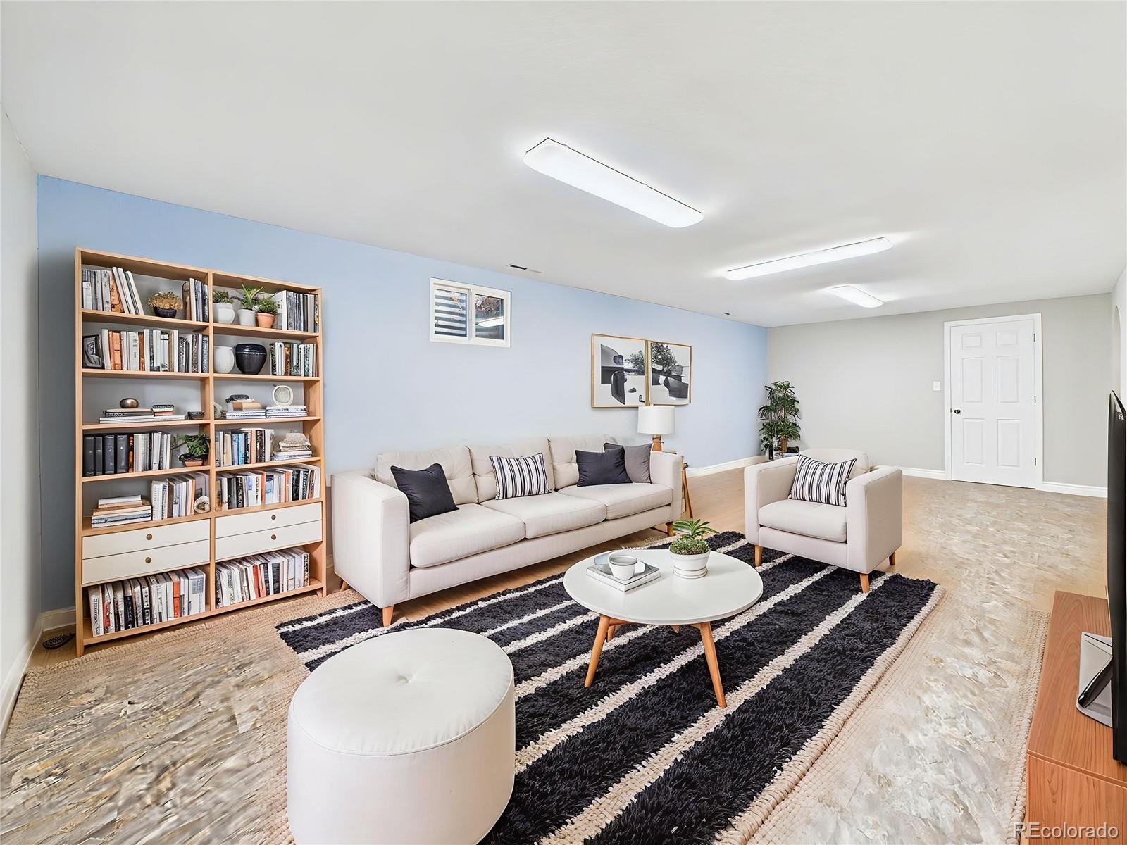 2210 Greenwich Circle