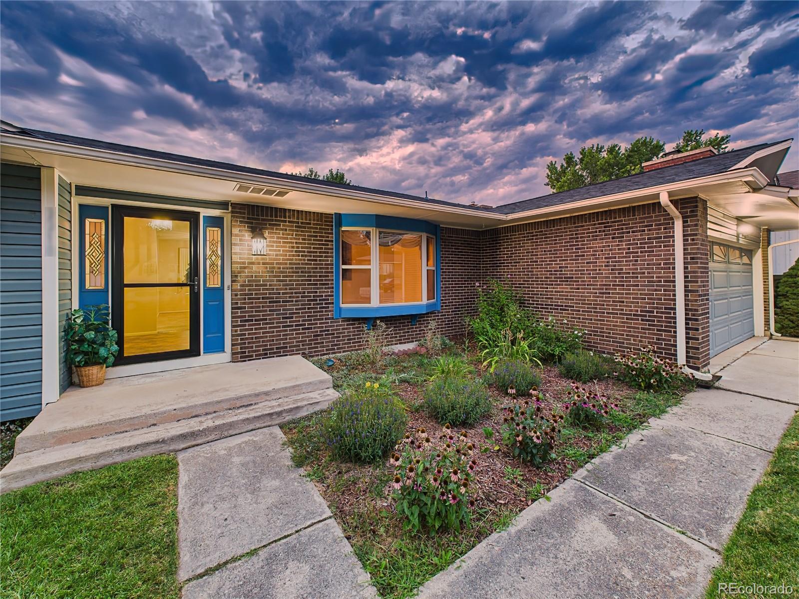 2210 Greenwich Circle