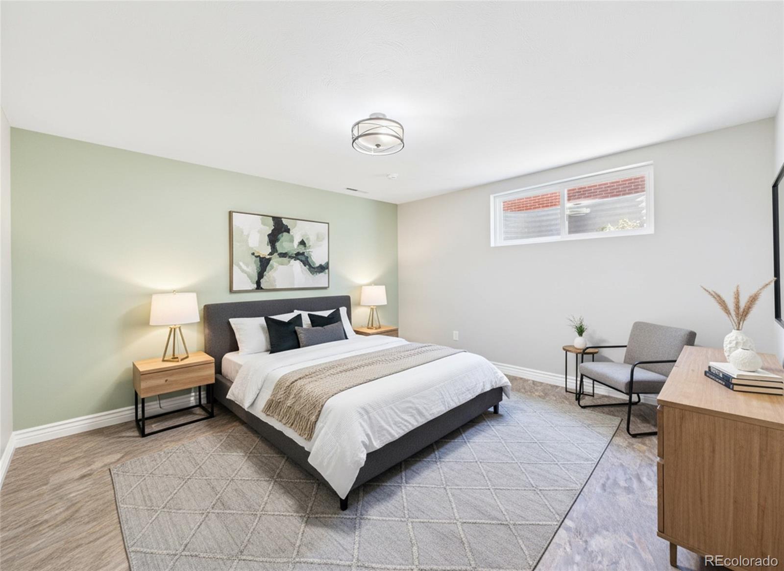 2210 Greenwich Circle