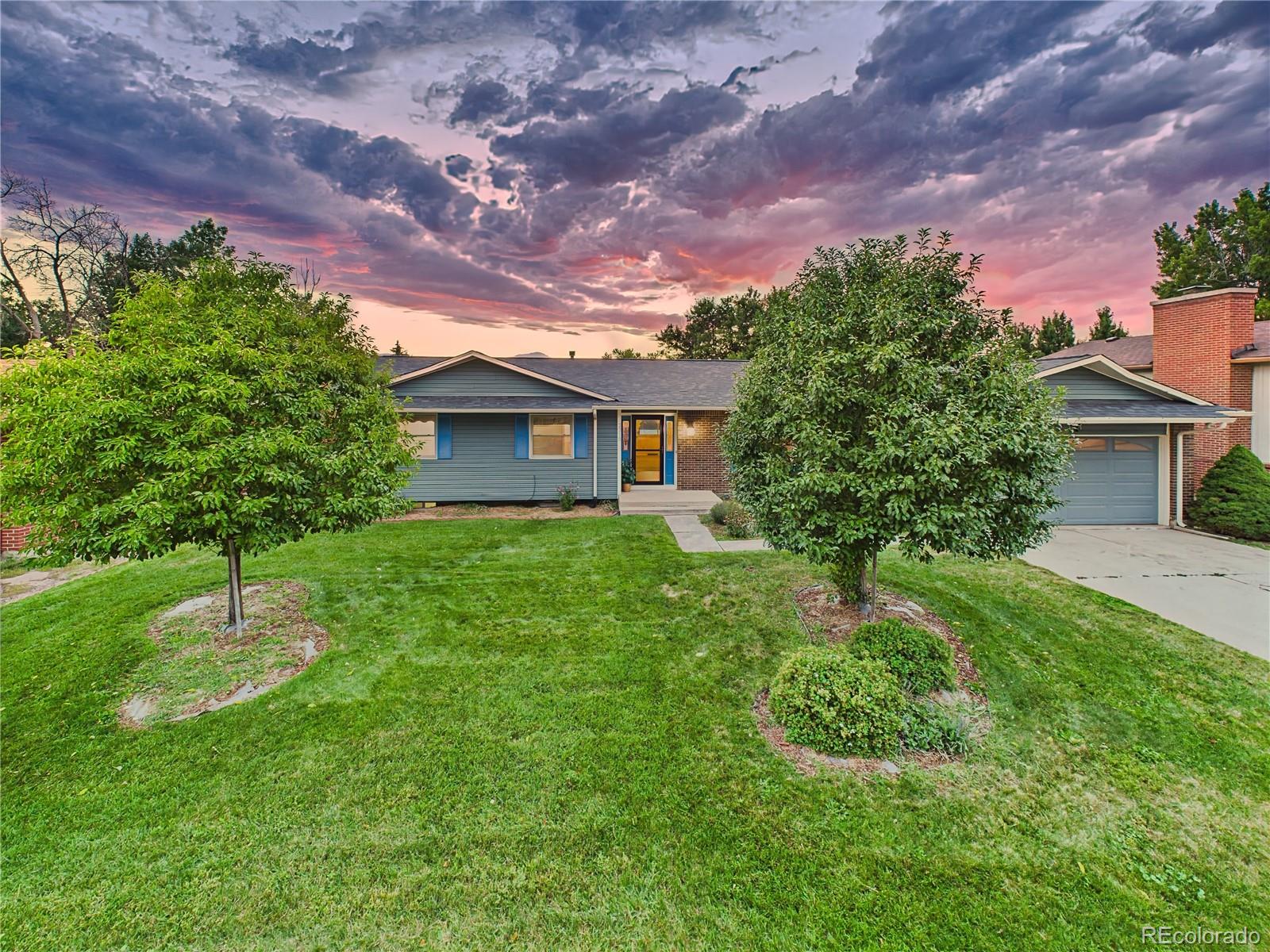 2210 Greenwich Circle