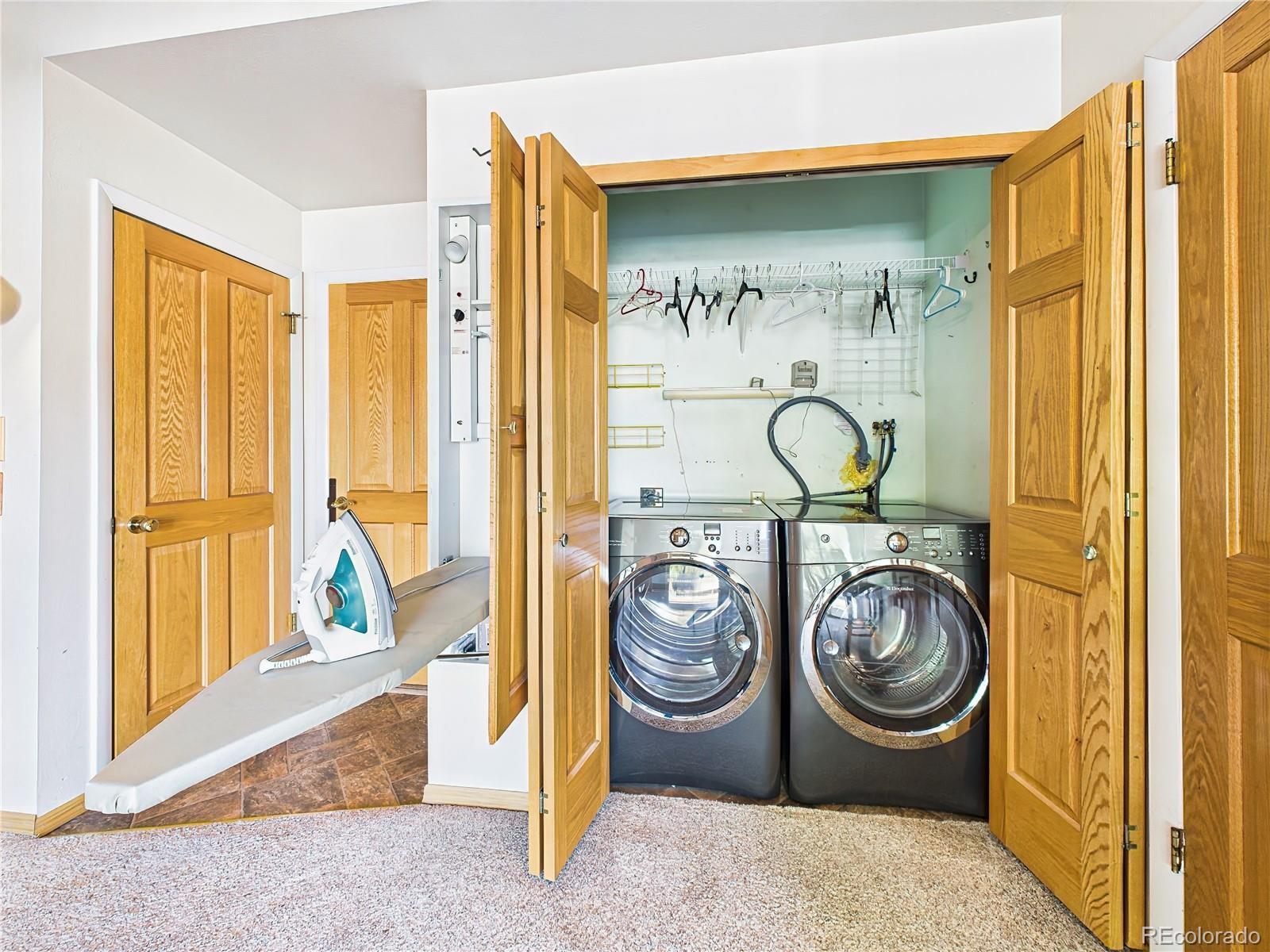 2210 Greenwich Circle