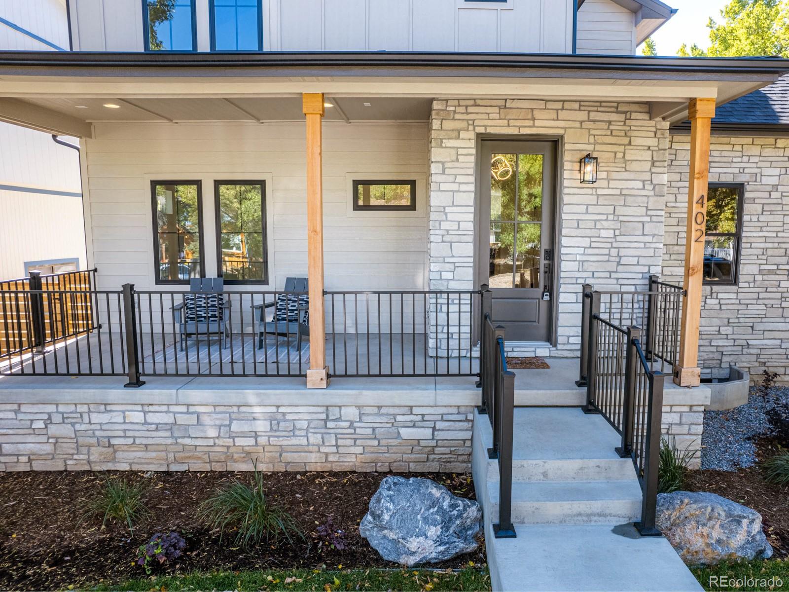 402 E Geneseo Street