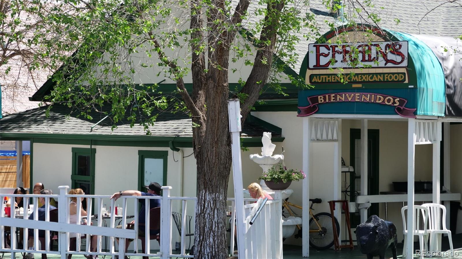 402 E Geneseo Street