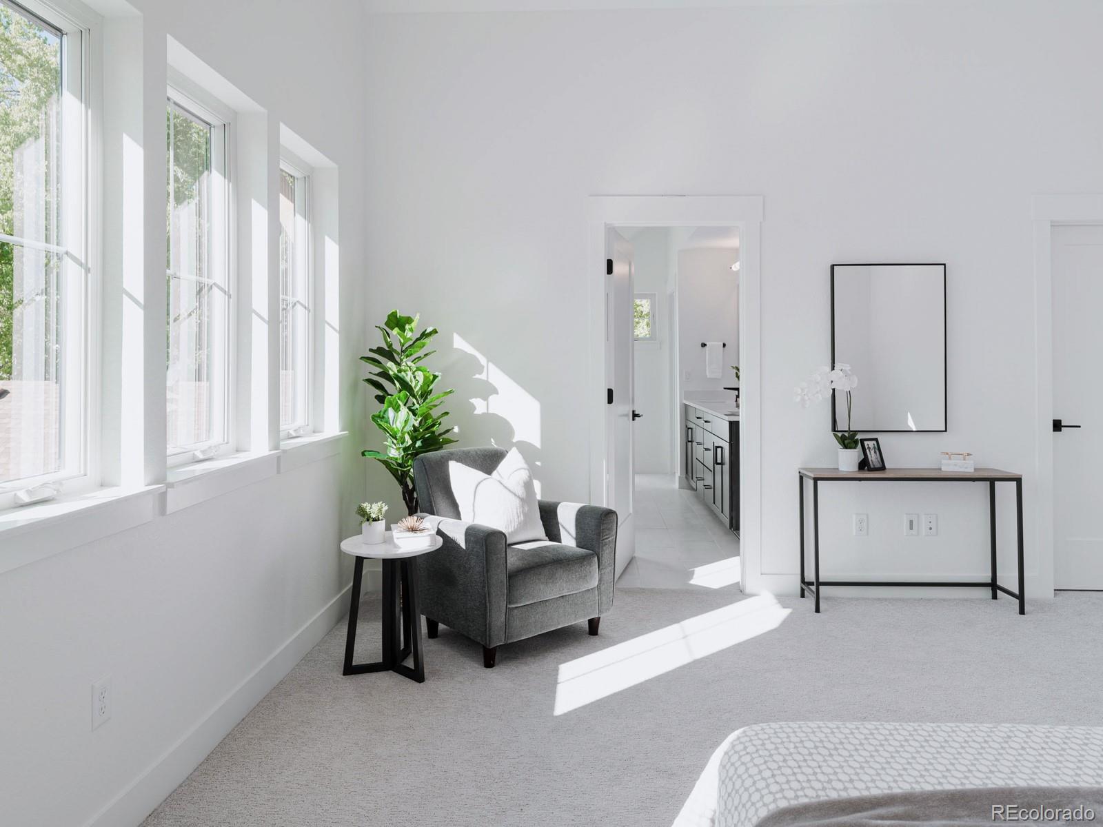 402 E Geneseo Street