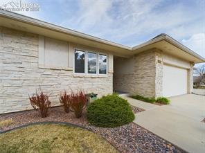 860 Loma Point