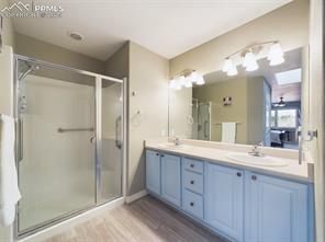 860 Loma Point