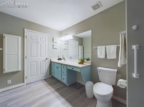 860 Loma Point