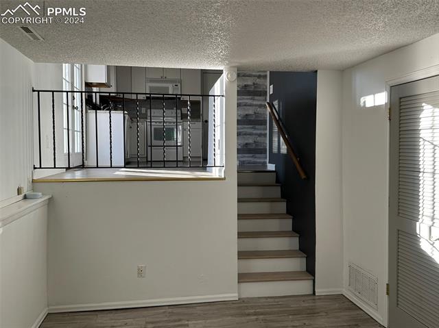 7125 White Mountain Drive