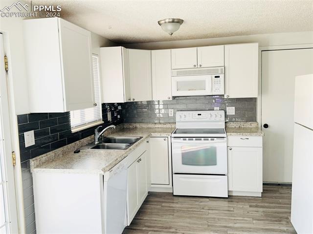 7125 White Mountain Drive