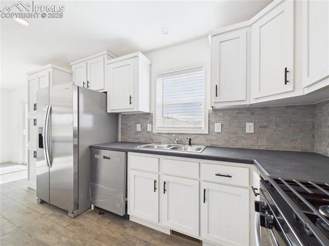 964 S Greenway Avenue