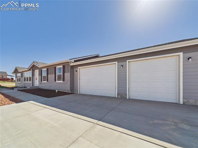 964 S Greenway Avenue