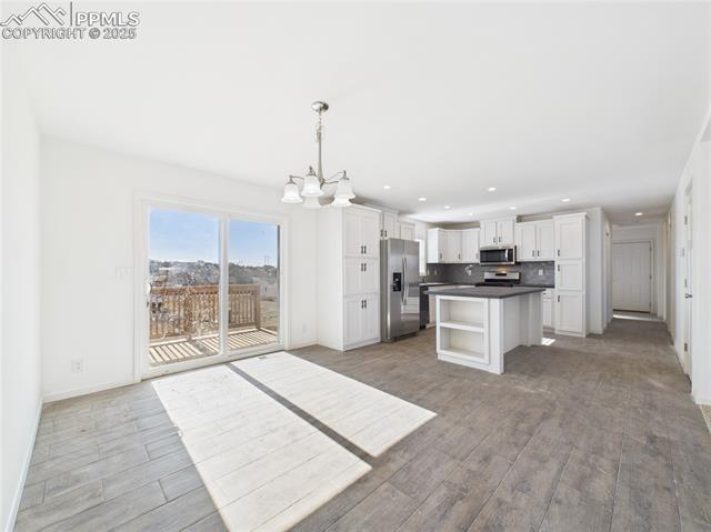 964 S Greenway Avenue