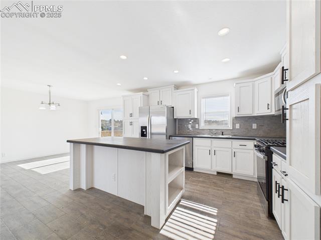 964 S Greenway Avenue