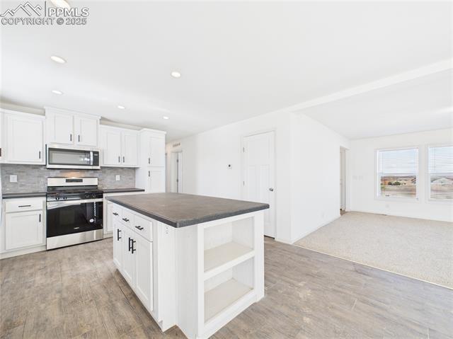 964 S Greenway Avenue