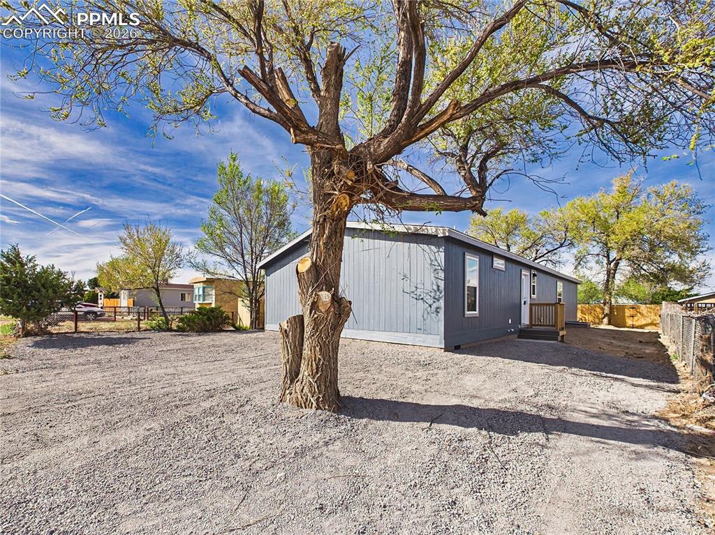 273 E Don Drive