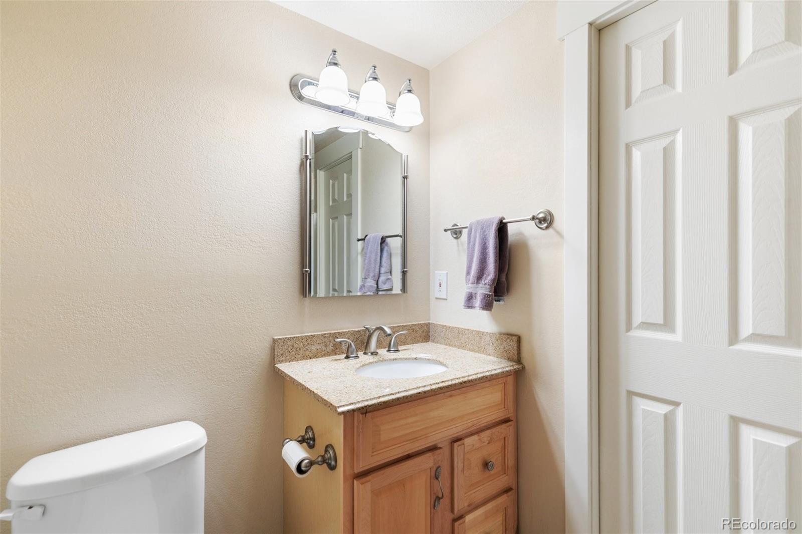 1055 Golden Hills Road