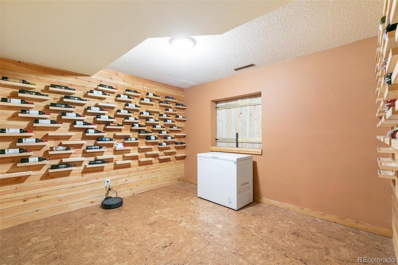 1055 Golden Hills Road