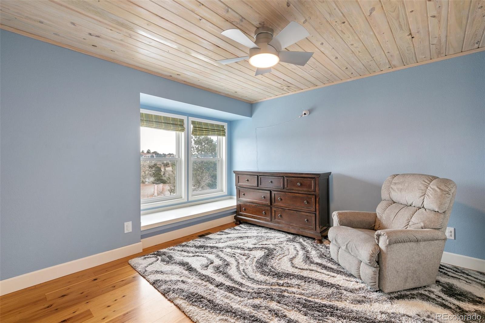 1055 Golden Hills Road