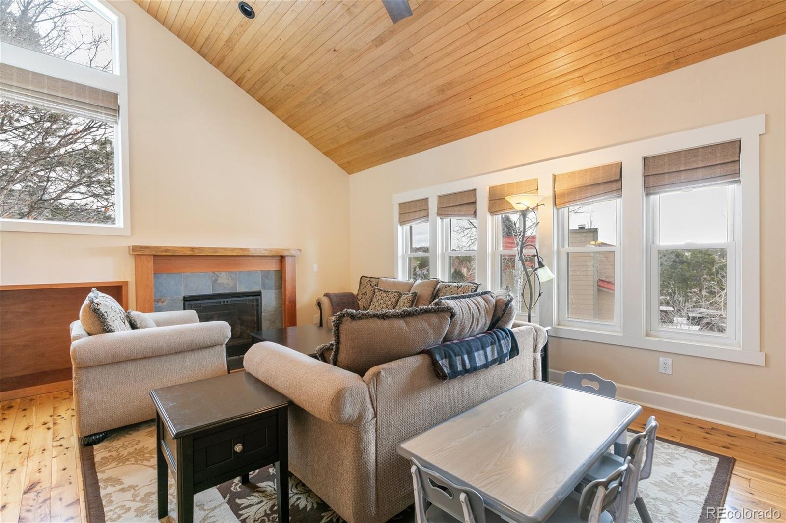 1055 Golden Hills Road