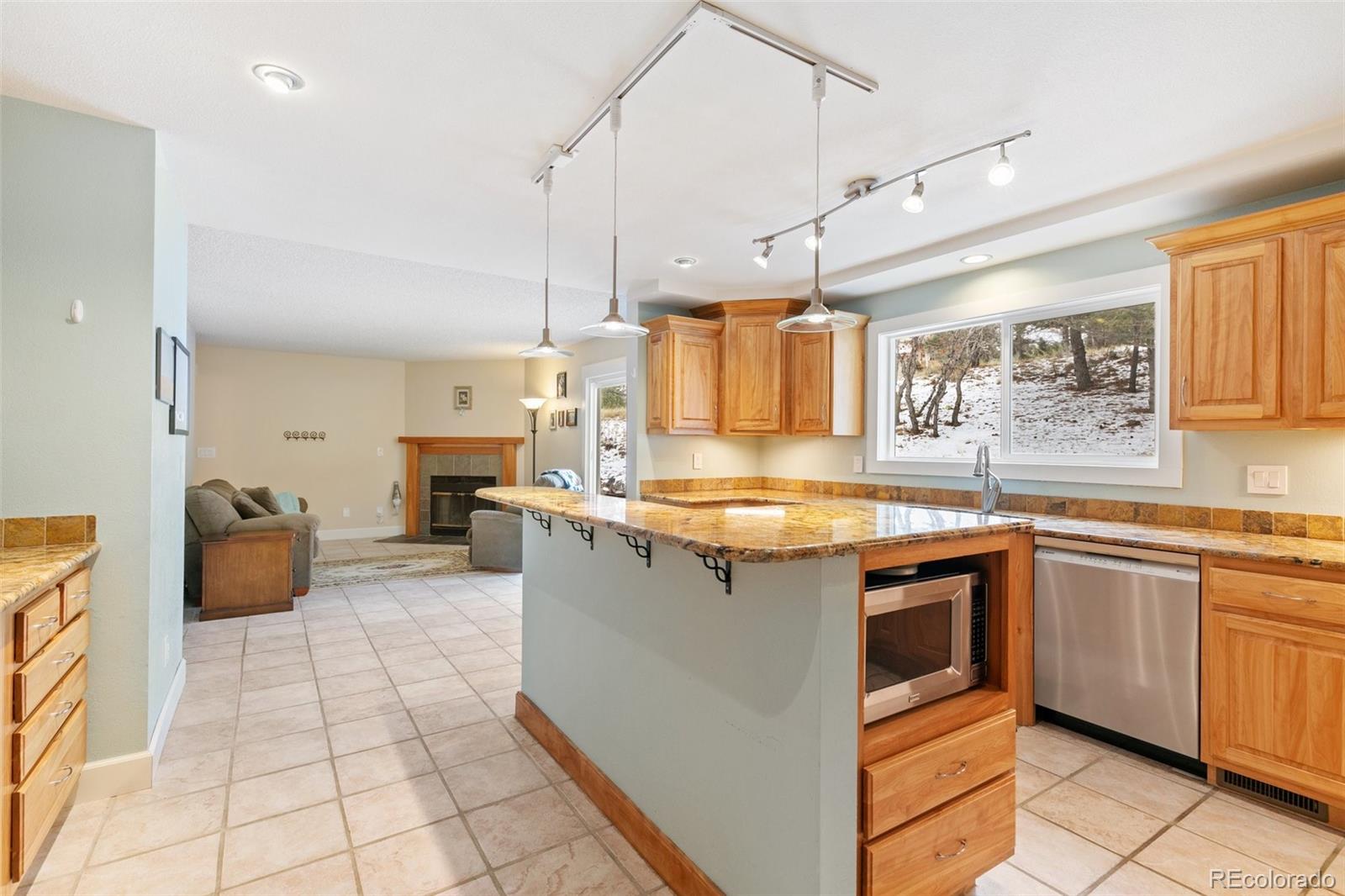 1055 Golden Hills Road