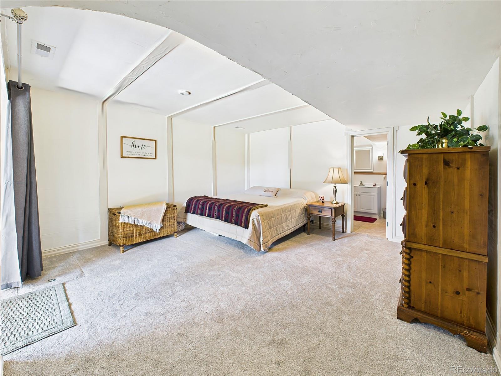 6439 Range Overlook Heights