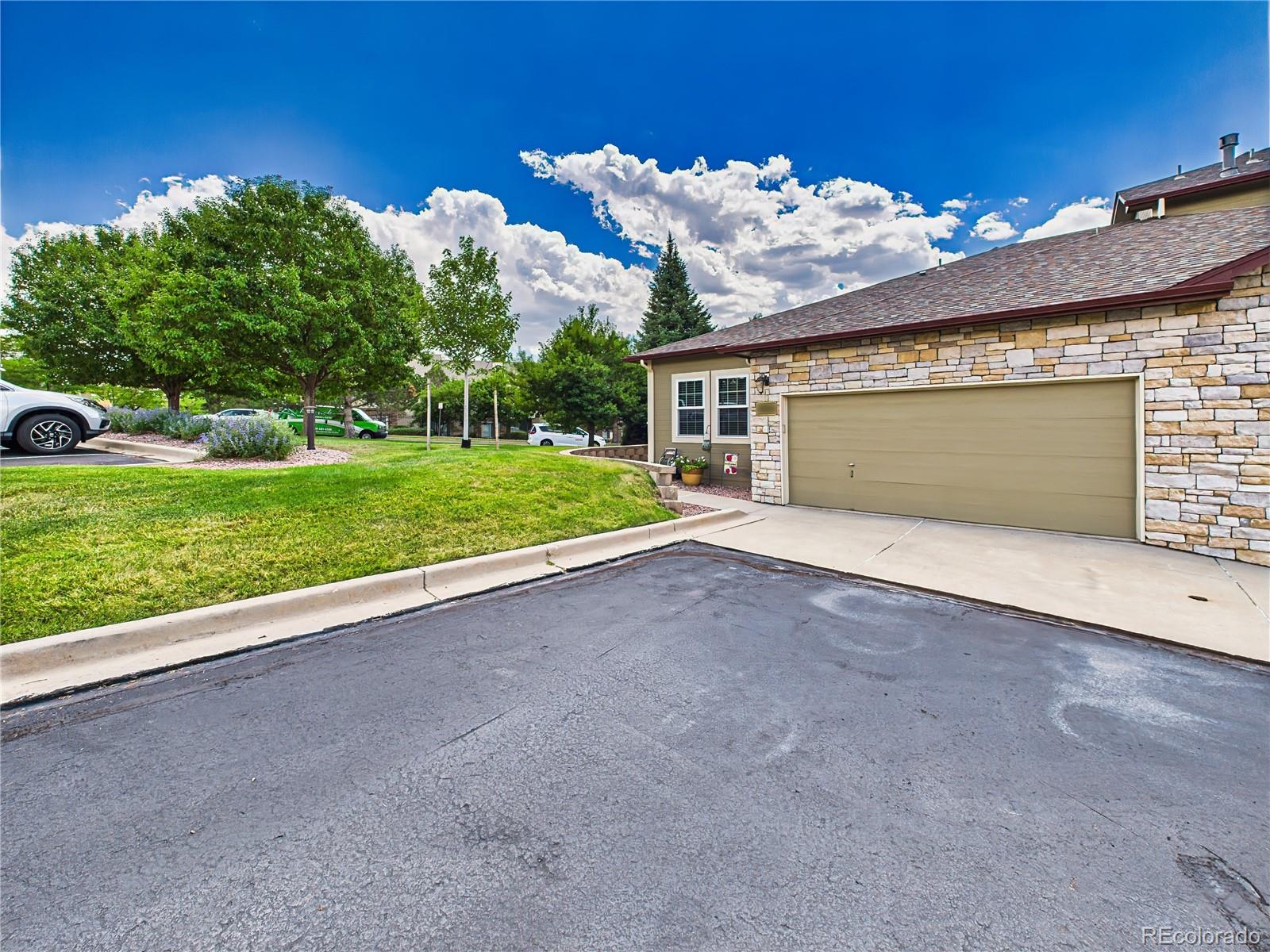 6439 Range Overlook Heights