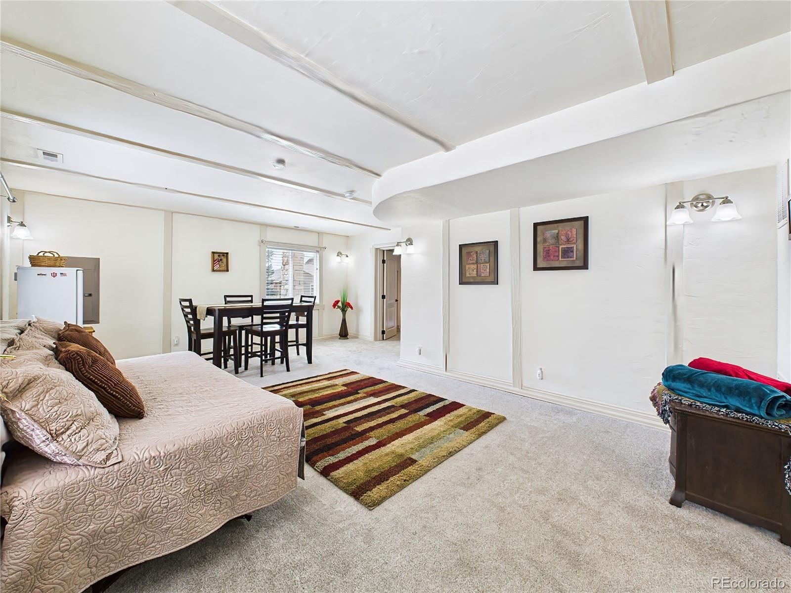 6439 Range Overlook Heights