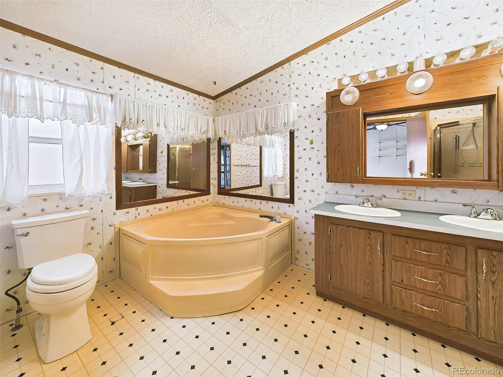 1095 Western D229 Drive