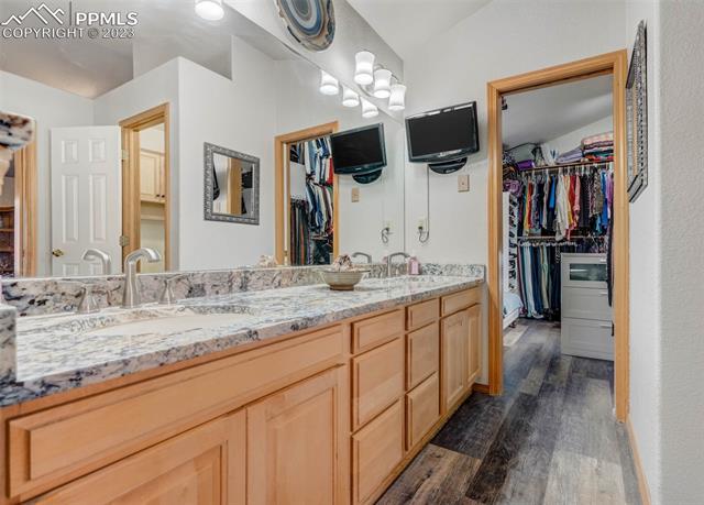 17305 W Goshawk Road