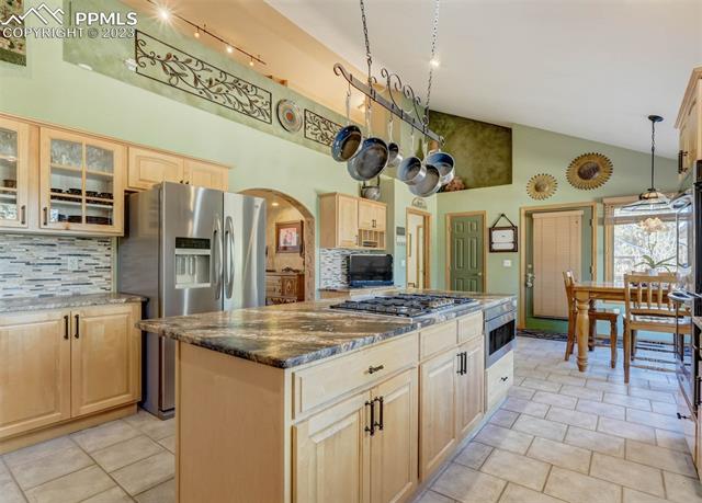 17305 W Goshawk Road