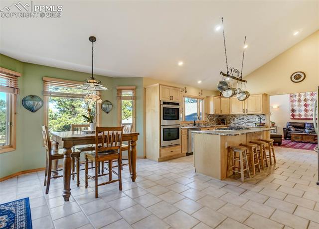 17305 W Goshawk Road