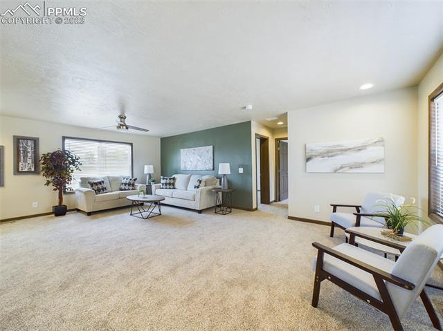 715 S Blakeland Drive