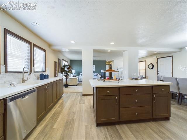 715 S Blakeland Drive