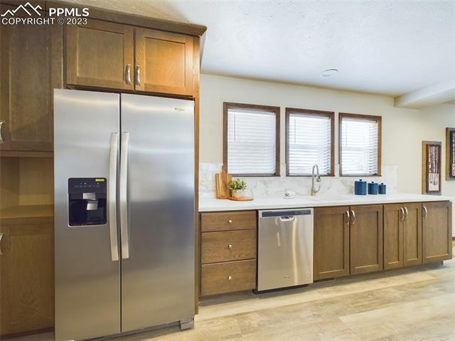 715 S Blakeland Drive