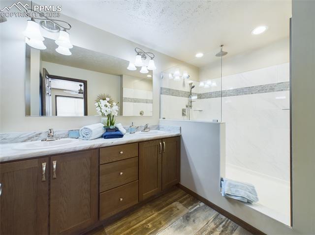 715 S Blakeland Drive